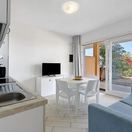 Deluxe Con Piscina Daire *