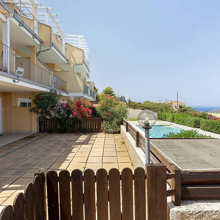 Deluxe Con Piscina Daire
