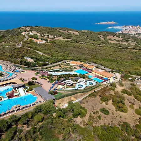 Deluxe Con Piscina * Isola Rossa (Sassari)